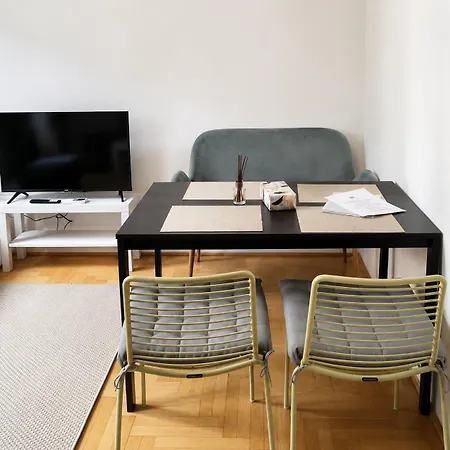 Apartament Klikk At Gozsdu *