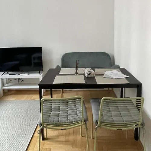 Appartement Klikk At Gozsdu