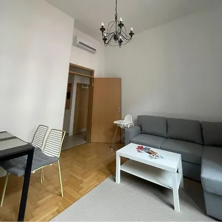 Klikk At Gozsdu Apartamento