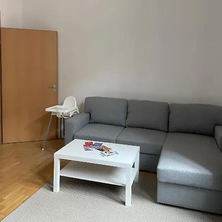 Klikk At Gozsdu * Budapeste